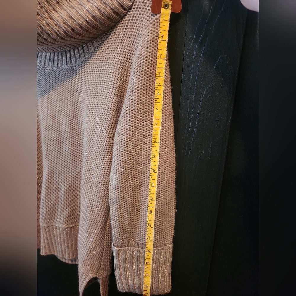 Womens Verve Ami tan and gold metallic sweater~size S - Picture 5 of 6